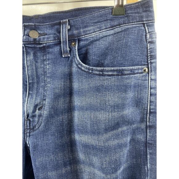 Levi's Premium 541 Athletic Dark Wash Taper Leg Jeans Men's 32x30  Dry Cleaned - Picture 3 of 11